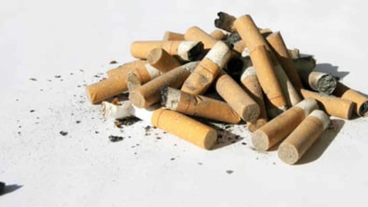 bahrain cigarette Local Ebrahim #27 from bahrain, bahrain