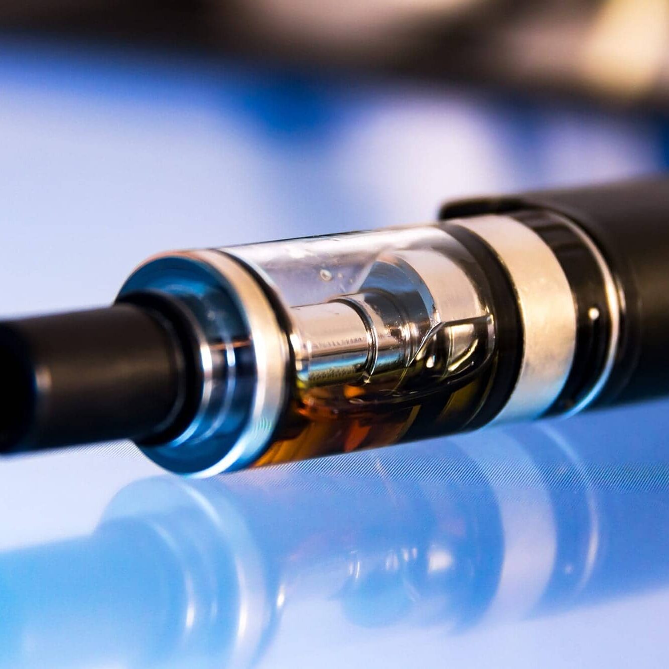 https://respiratory-therapy.com/wp-content/uploads/2020/01/vaping-closeup-2k-1333x1333.jpg