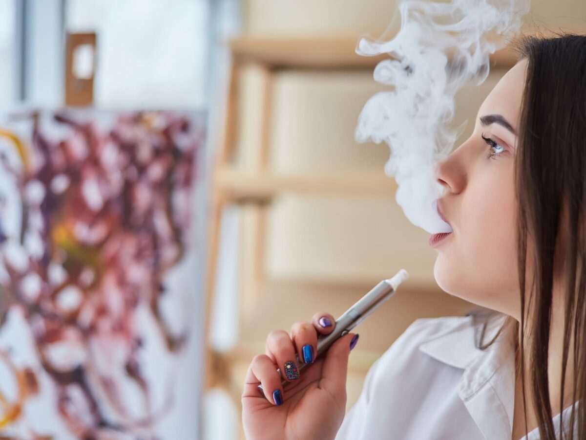 Study: 1 in 5 Believe E-cigarettes Have Less Harmful Chemicals