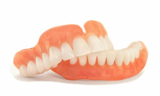 Are Dentures a Hidden Risk for Pneumonia?