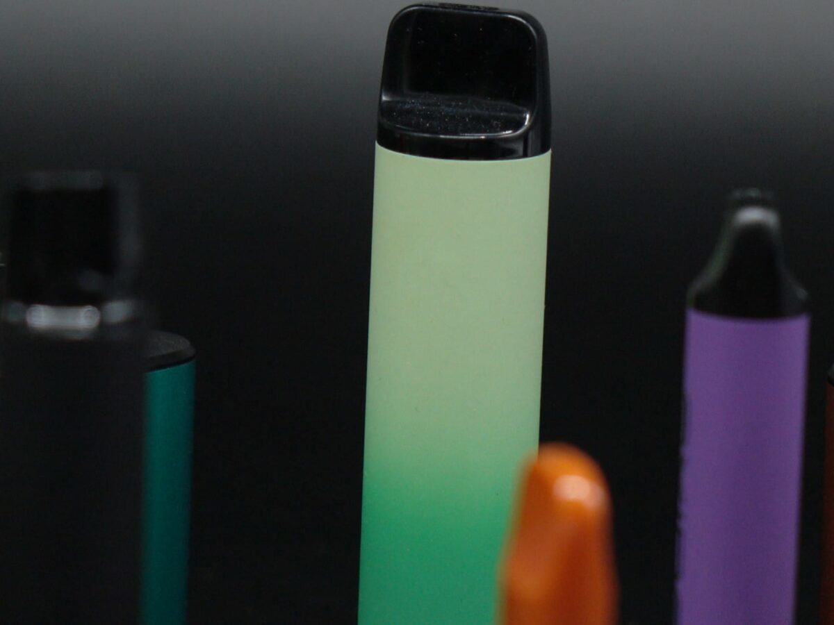 elfbar nachfüll pod läuft aus Young e-cigarette users report widespread use of flavor blends and  “concept” flavors like Iced Mango, Blue Dream, and OMG main image 1