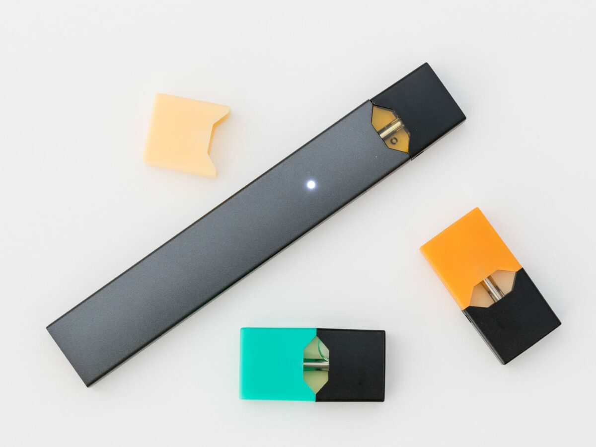 posh vape side effects Vapes don't always look like vapes anymore—and that's by design. The  tobacco industry is constantly evolving, creating sleek, tech-like products  to appeal to kids and avoid detection. Some look like USB drives,
