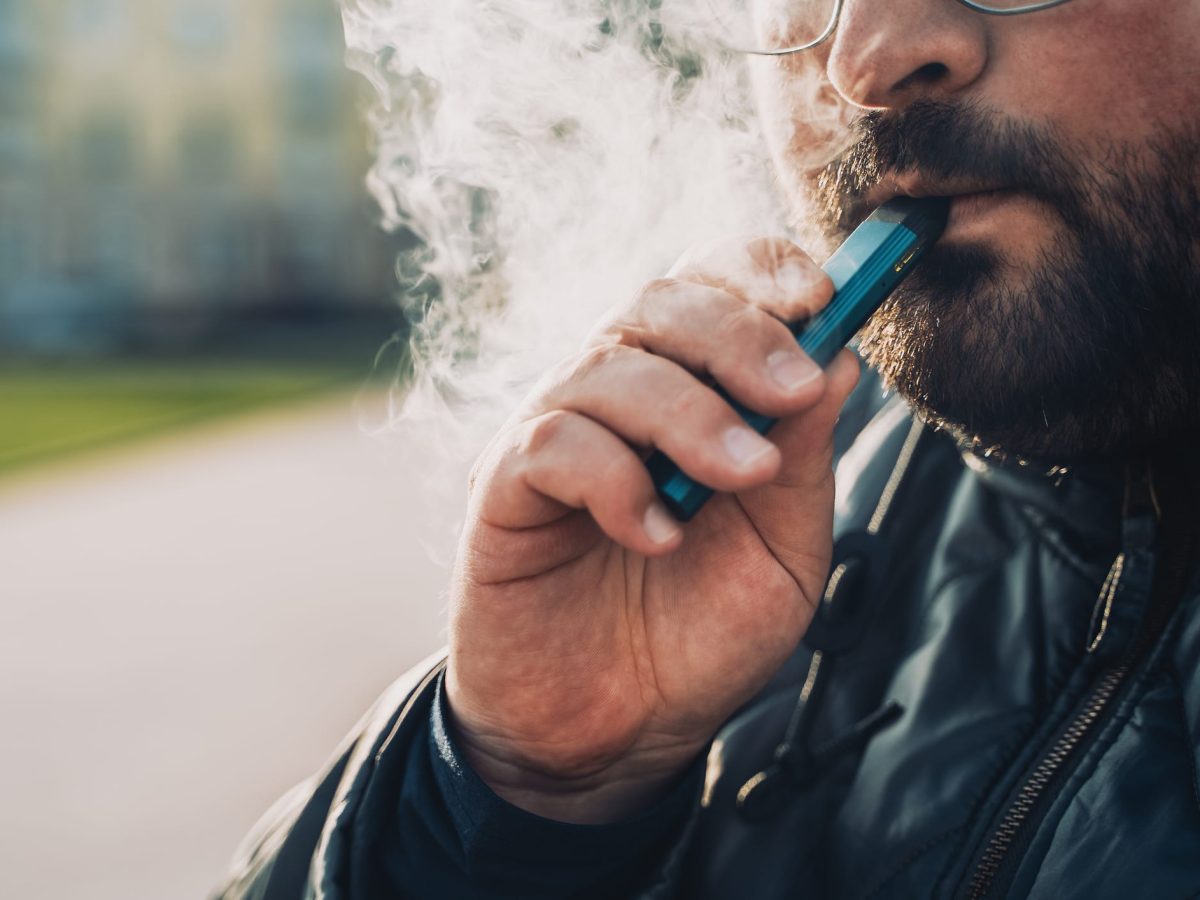Vaping E-cigarettes With Nicotine Significantly Disrupts Normal Heart  Function