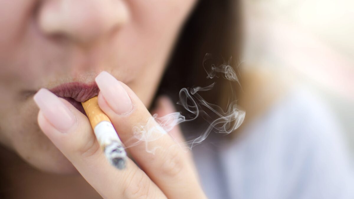 does smoking one cigarette affect breast milk Drinking or smoking while breastfeeding and affects later cognition in  children