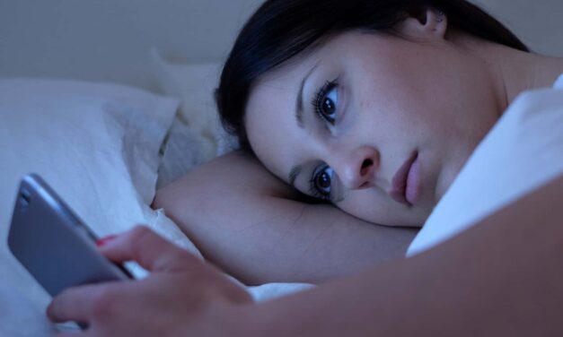Poor Sleep Can Be Result of Relationship Insecurity