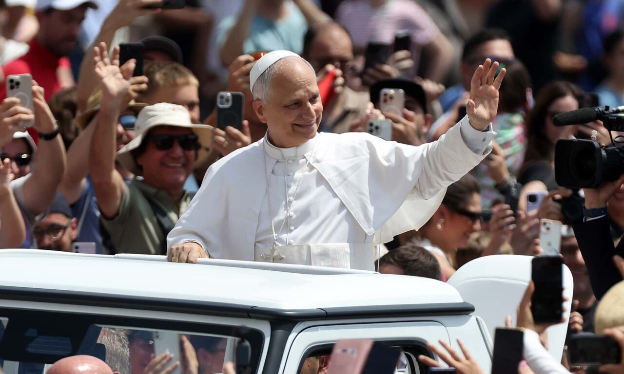 Pope Leo Diagnosed With Lung Cancer